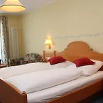 Zilks Landgasthof Zum Frauenstein イン Weiding