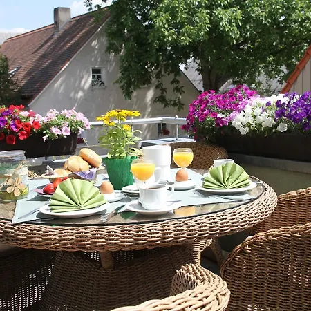 Zilks Landgasthof Zum Frauenstein بيت ريفي